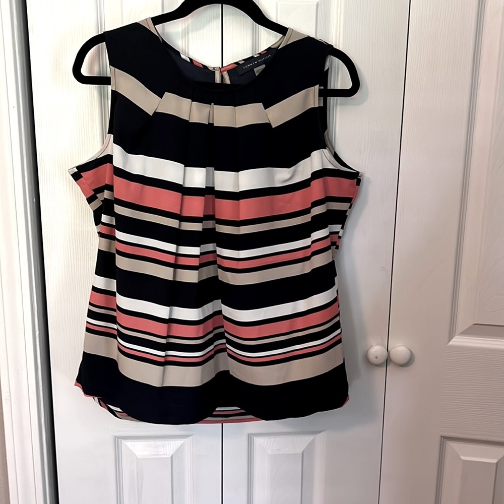 Tommy Hilfiger Sleeveless Blouse L